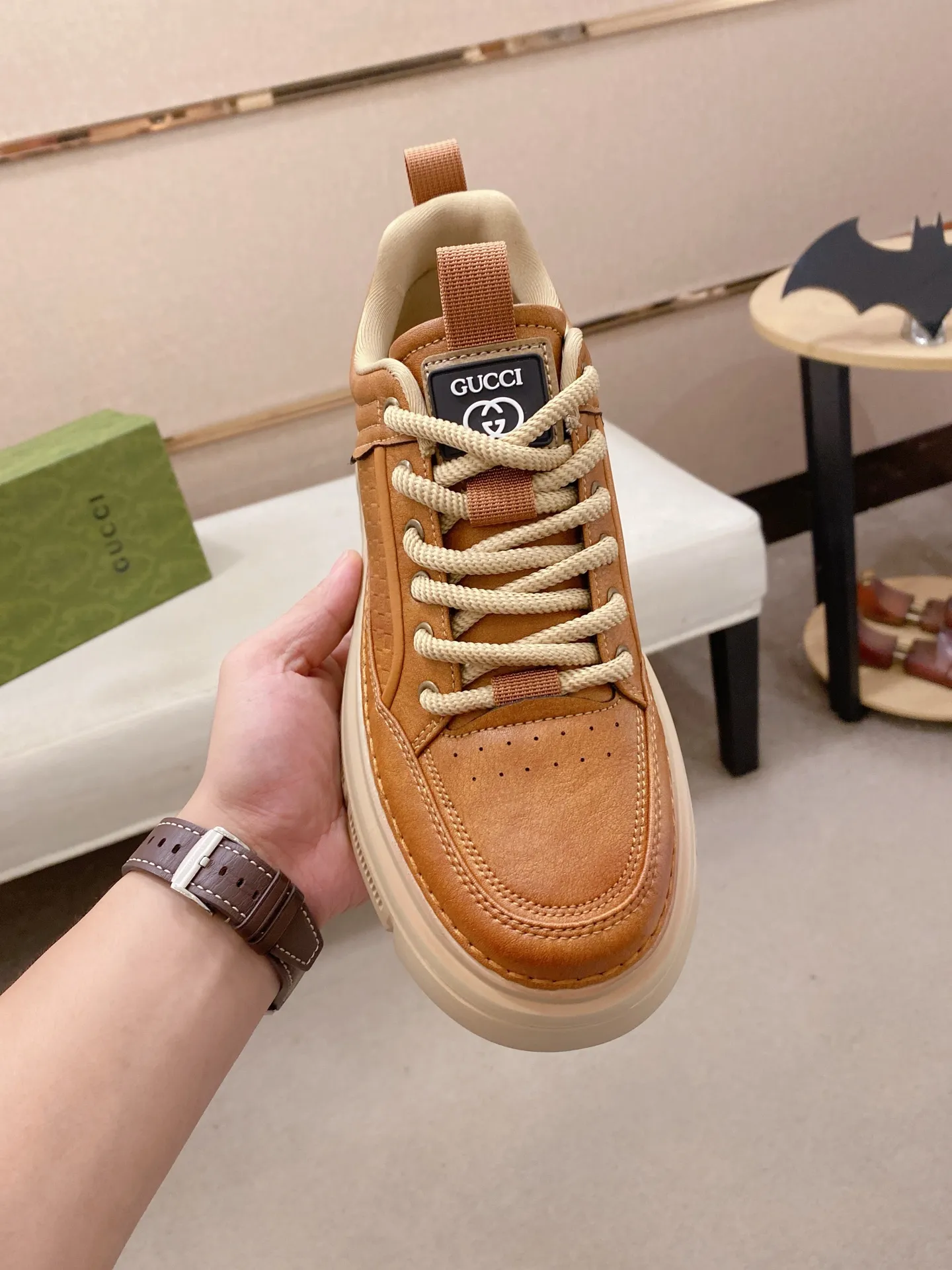 Men's clothing and shoes💰:462💰 (GUCCI) The latest model from the official website🎁🎁Casual and fashionable men's shoes👟, hot style💥The version is simple and elegant, exclusive for trendy men. The unique latest brand elements from the official website👑Original Gucci decoration, fashionable and generous, the fabric is original cowhide ✅Mesh breathable lining, the official website specifies wear-resistant casual outsole, the classic model is taken in kind at the counter🎬38-44 (can be customized for 45 non-refundable)